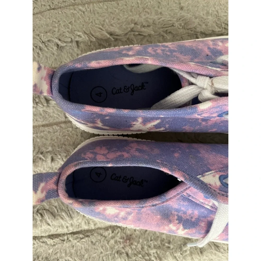 Cat & Jack Kids Tie Dye Canvas Sneakers Purple Pink Low Top Lace Up Size 4